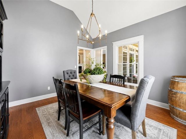 24407 Woodland Circle, Lee's Summit, MO 64086