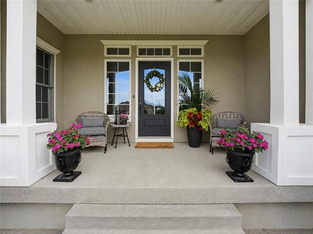 24407 Woodland Circle, Lee's Summit, MO 64086