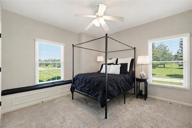 24407 Woodland Circle, Lee's Summit, MO 64086