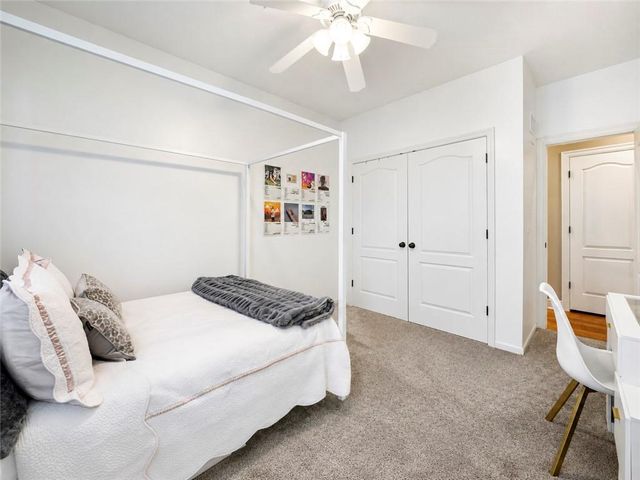 24407 Woodland Circle, Lee's Summit, MO 64086