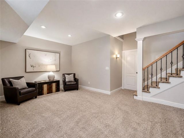 24407 Woodland Circle, Lee's Summit, MO 64086