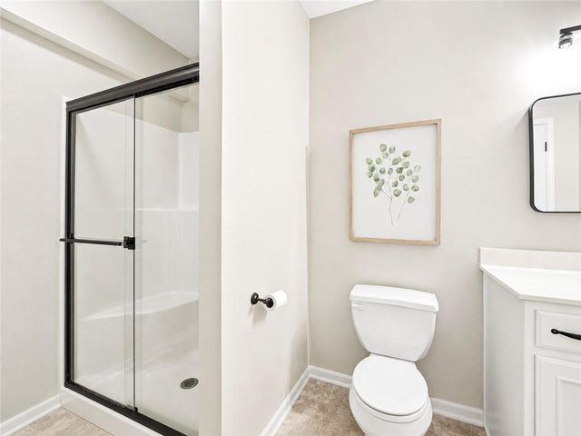 24407 Woodland Circle, Lee's Summit, MO 64086