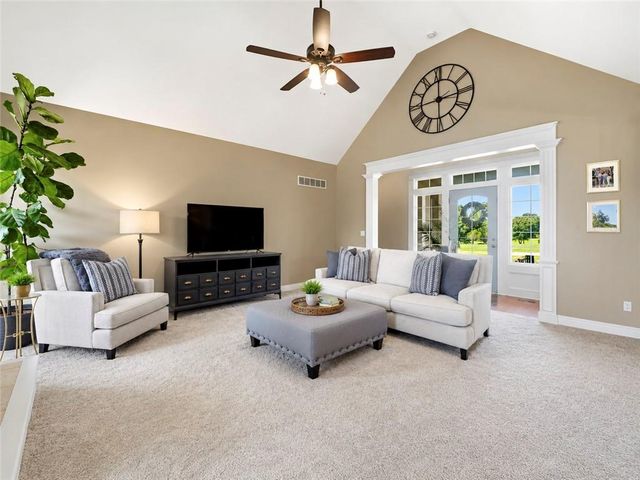 24407 Woodland Circle, Lee's Summit, MO 64086