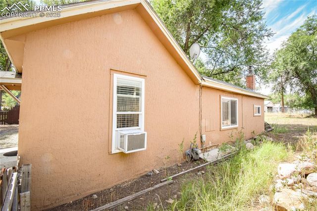1023 S 3rd Street, Canon City, CO 81212