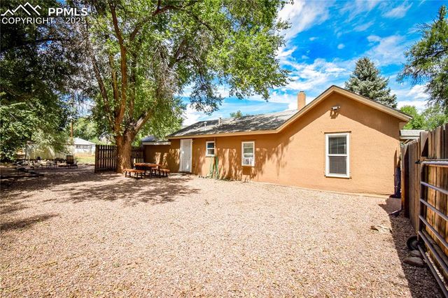 1023 S 3rd Street, Canon City, CO 81212