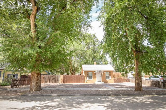 1023 S 3rd Street, Canon City, CO 81212