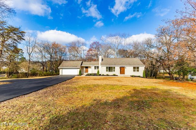 3915 Washington Pike, Knoxville, TN 37917