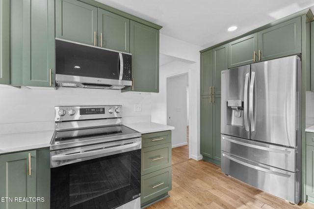 3915 Washington Pike, Knoxville, TN 37917