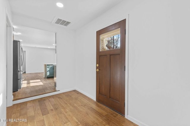 3915 Washington Pike, Knoxville, TN 37917