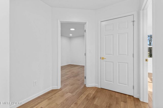 3915 Washington Pike, Knoxville, TN 37917