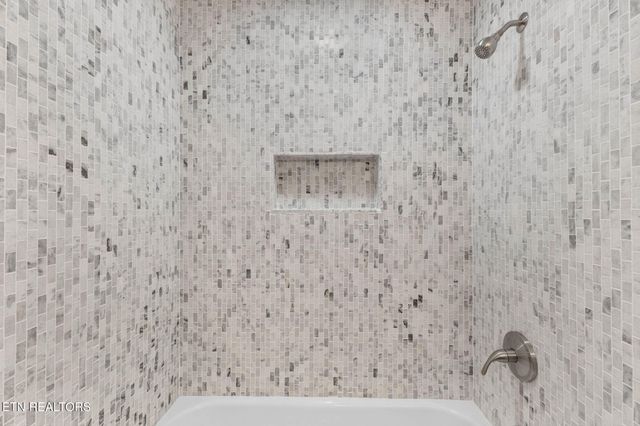 3915 Washington Pike, Knoxville, TN 37917