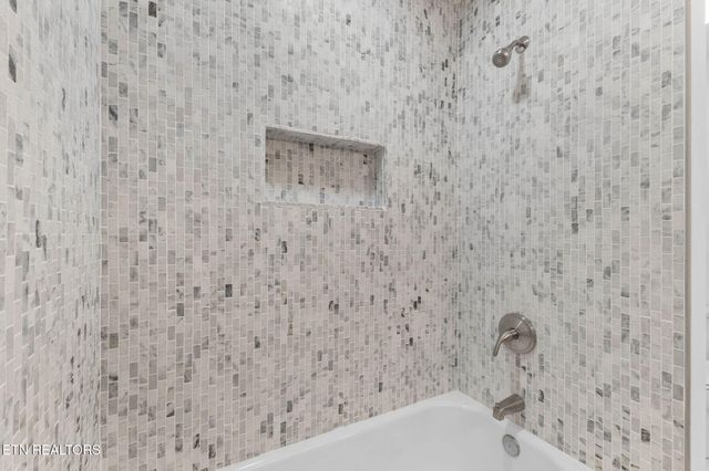 3915 Washington Pike, Knoxville, TN 37917