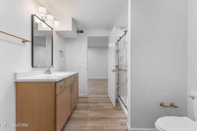 3915 Washington Pike, Knoxville, TN 37917