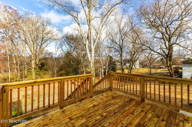 3915 Washington Pike, Knoxville, TN 37917