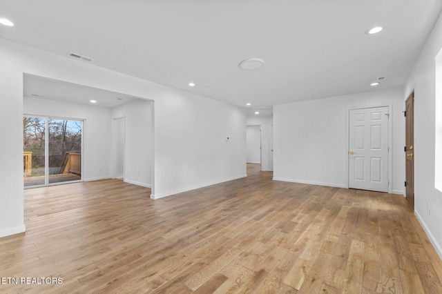 3915 Washington Pike, Knoxville, TN 37917