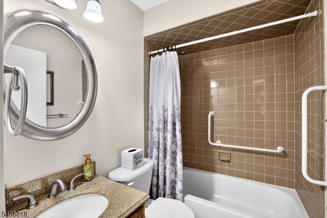 41 School St, Clark Twp., NJ 07066