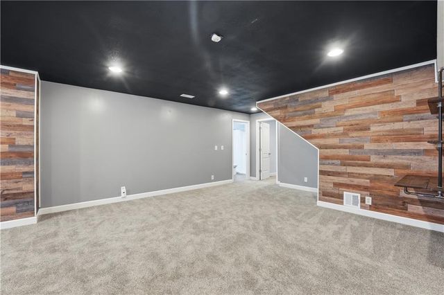 1614 NW Nicholas Drive, Grain Valley, MO 64029