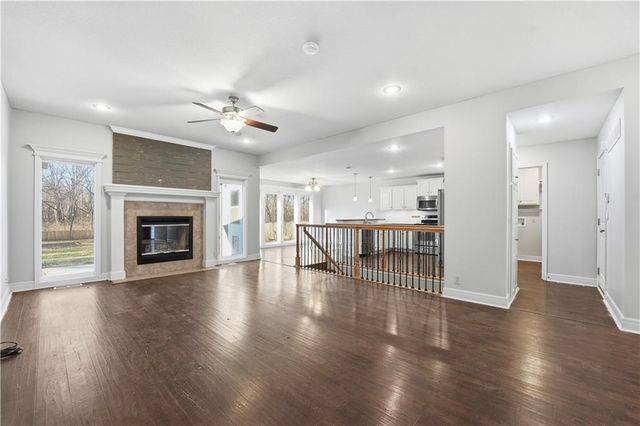 1614 NW Nicholas Drive, Grain Valley, MO 64029