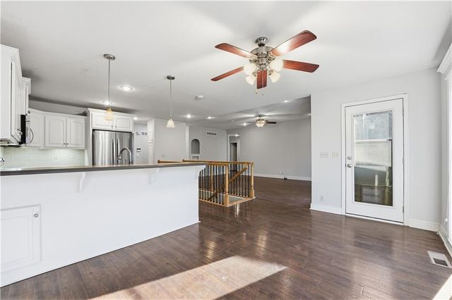 1614 NW Nicholas Drive, Grain Valley, MO 64029