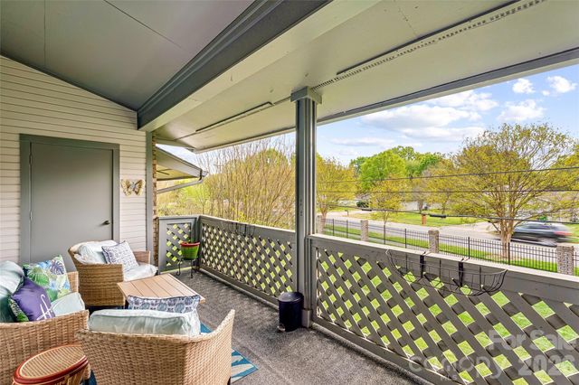 5812 Harris Grove Lane, Charlotte, NC 28212