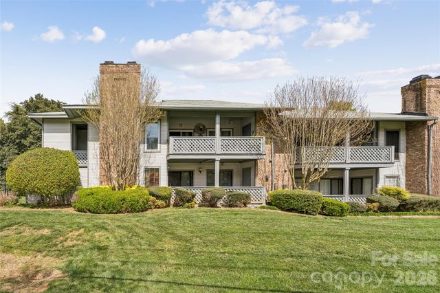 5812 Harris Grove Lane, Charlotte, NC 28212