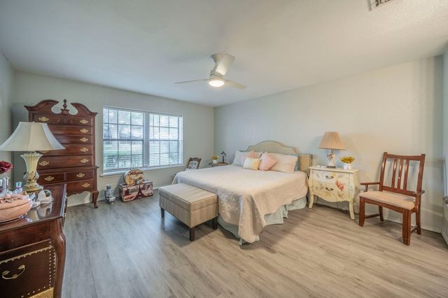 1002 Capetown Drive, Grand Prairie, TX 75050