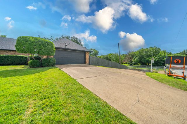1002 Capetown Drive, Grand Prairie, TX 75050