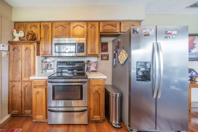 1002 Capetown Drive, Grand Prairie, TX 75050