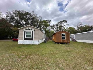 6438 Robie Rd, Milton, FL 32570