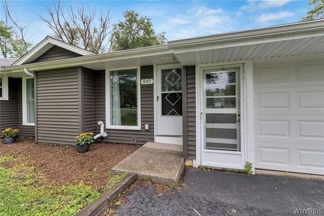 597 Alt Boulevard, Grand Island, NY 14072