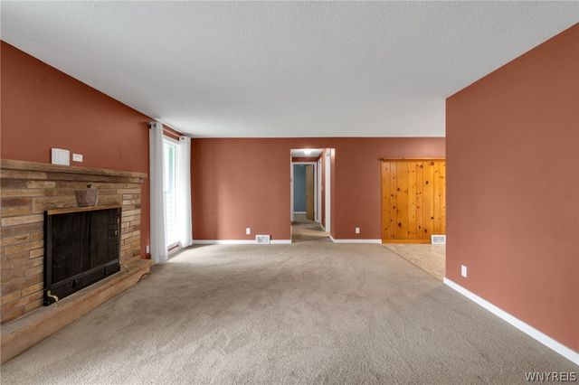 597 Alt Boulevard, Grand Island, NY 14072