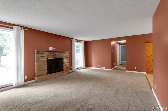 597 Alt Boulevard, Grand Island, NY 14072