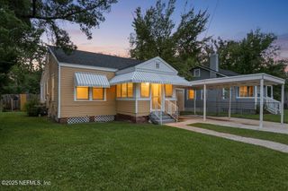 404 DEMPER Drive, Jacksonville, FL 32208