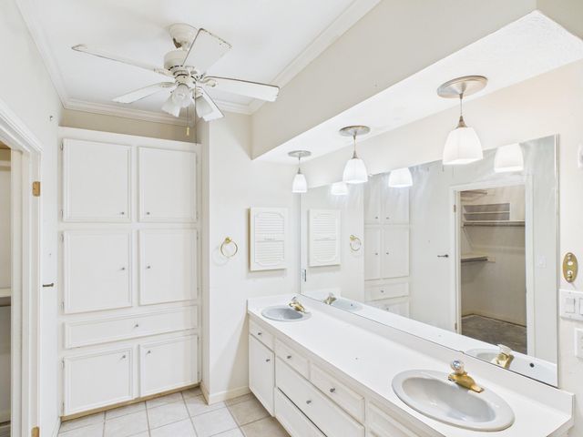 20435 Perryoak Drive, Humble, TX 77346