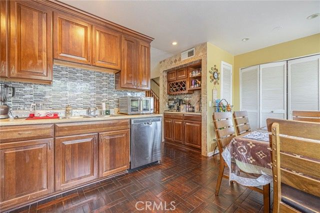 21901 Lassen Street 155, Chatsworth (los Angeles), CA 91311