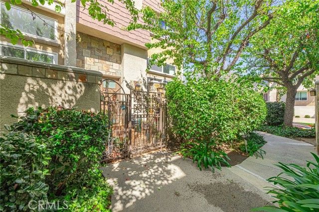 21901 Lassen Street 155, Chatsworth (los Angeles), CA 91311