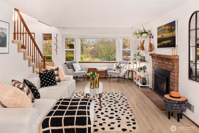 10309 50th Place W, Mukilteo, WA 98275