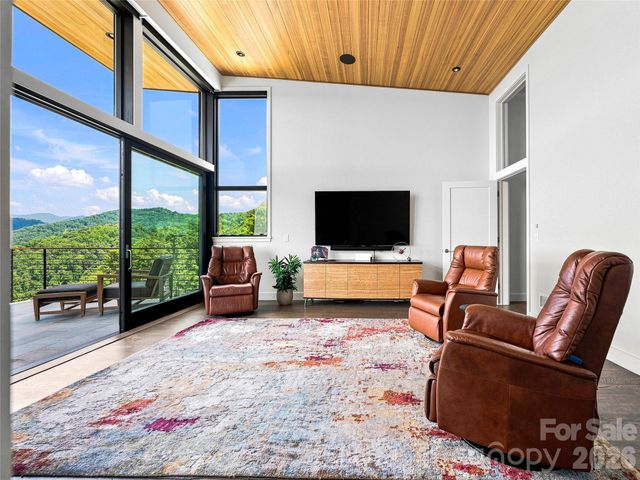25 Bartrams Walk Drive, Asheville, NC 28804