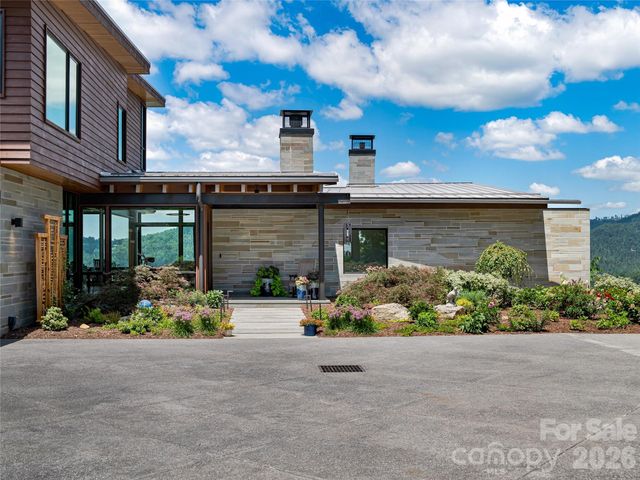 25 Bartrams Walk Drive, Asheville, NC 28804