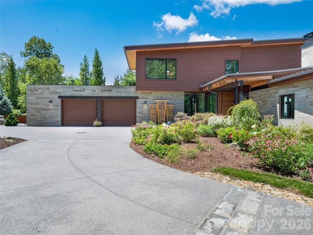 25 Bartrams Walk Drive, Asheville, NC 28804