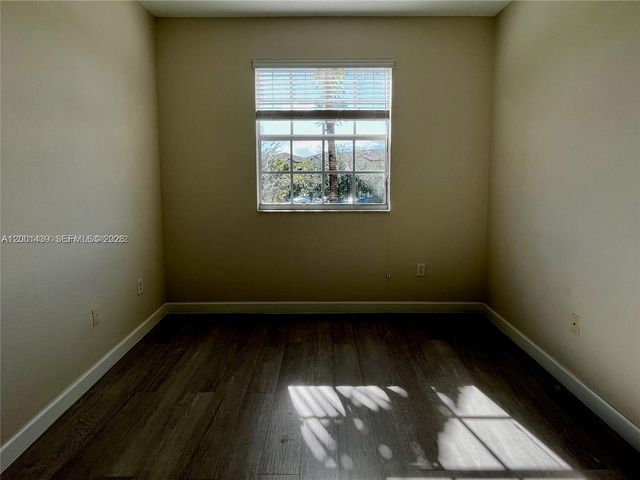 9123 SW 227th St 4, Cutler Bay, FL 33190