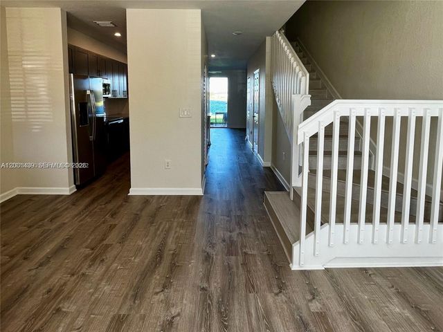 9123 SW 227th St 4, Cutler Bay, FL 33190