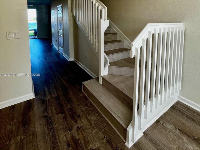 9123 SW 227th St 4, Cutler Bay, FL 33190