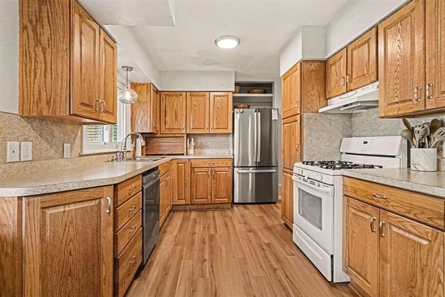 3010 Country Club Drive, Muskegon, MI 49441
