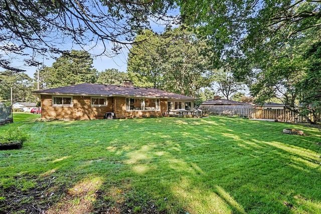 3010 Country Club Drive, Muskegon, MI 49441