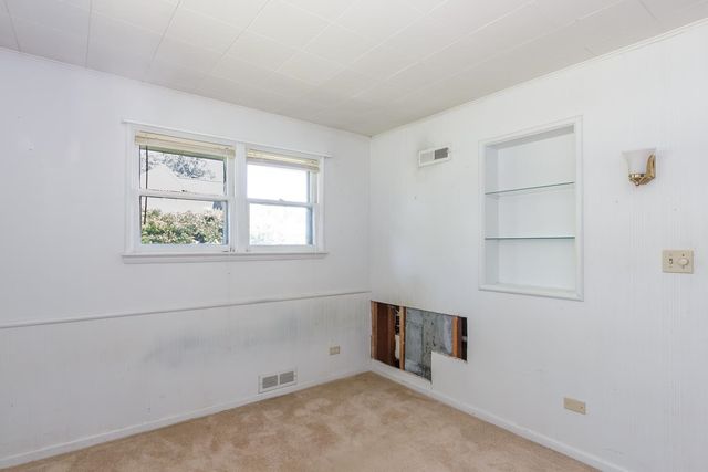 23 Palomino Lane, Bedford, NH 03110