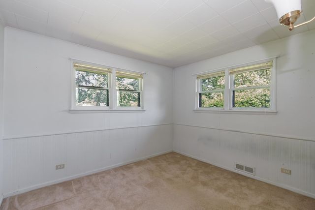 23 Palomino Lane, Bedford, NH 03110