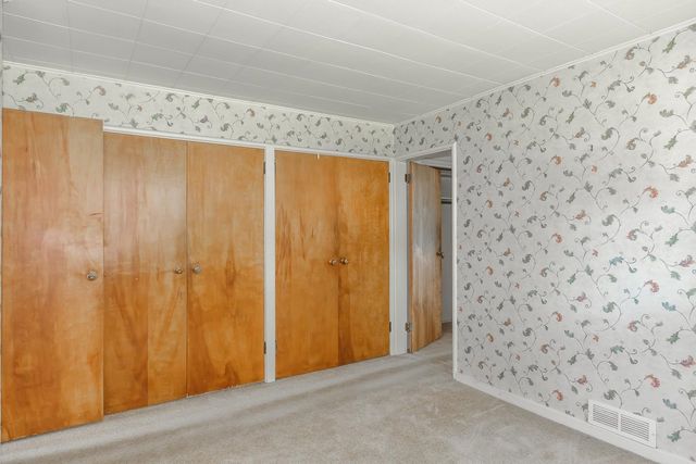23 Palomino Lane, Bedford, NH 03110