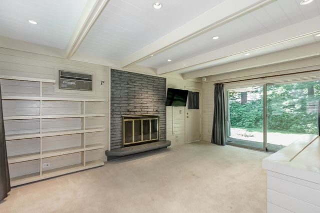 23 Palomino Lane, Bedford, NH 03110