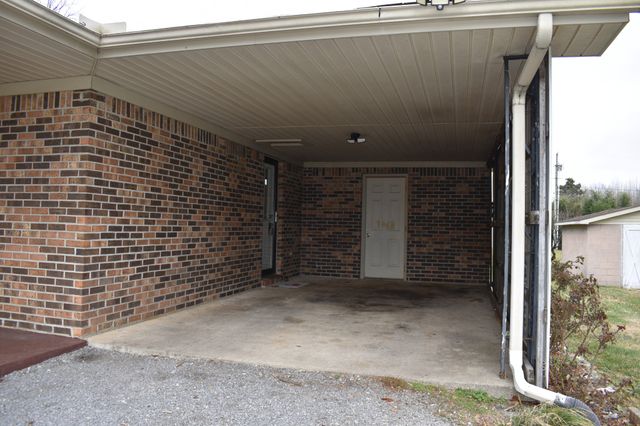 1396 Old Highway 52, Lafayette, TN 37083